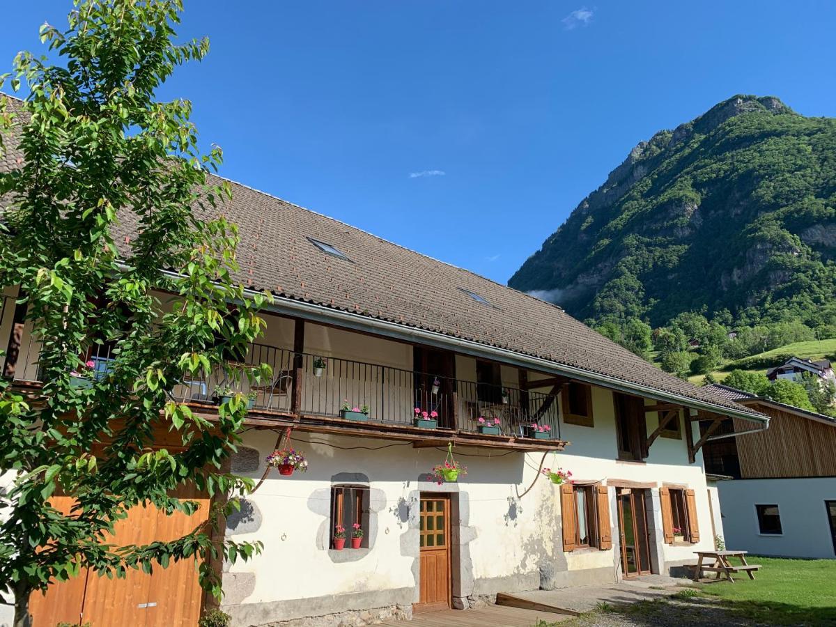 Villa La Ferme Sainte Catherine à Taninges Extérieur photo